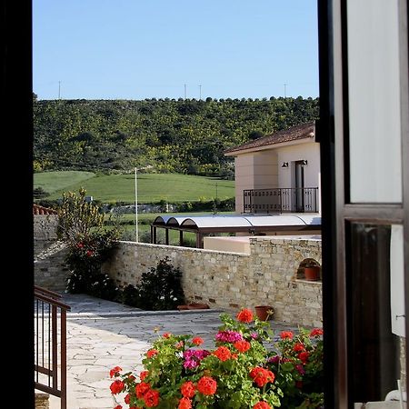 Charoullas Traditional Mansion Villa Alaminos Buitenkant foto