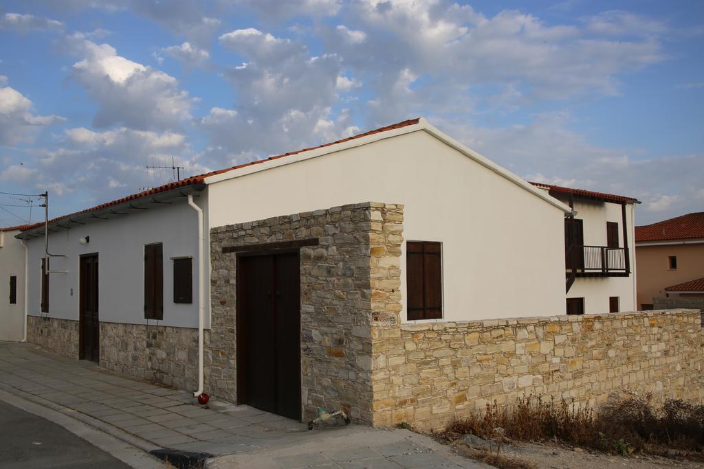 Charoullas Traditional Mansion Villa Alaminos Buitenkant foto