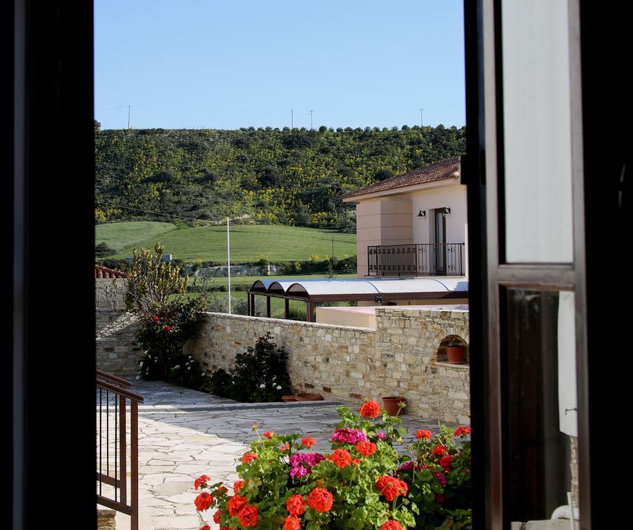 Charoullas Traditional Mansion Villa Alaminos Buitenkant foto